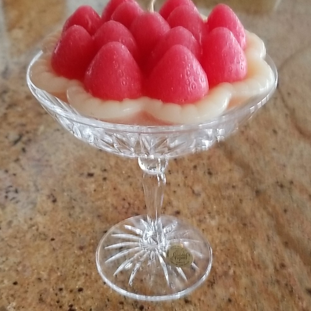 Strawberry & Blueberry Pie Candles & Glasses Set - Picture 7 of 14